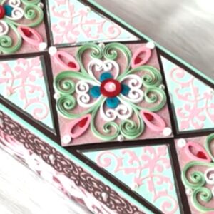 Quilled ornamental gift box