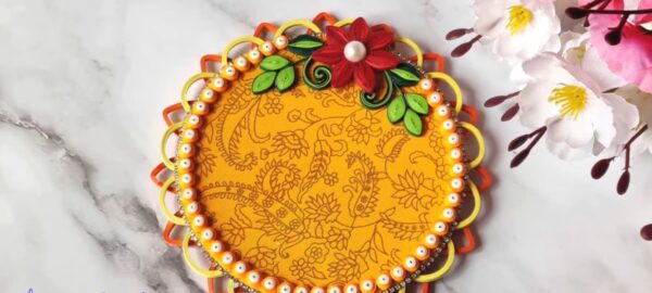 Beautiful Handmade Quilling Plate for Raksha Bandhan – Elegant & Customizable (14cm Diameter) - Image 4