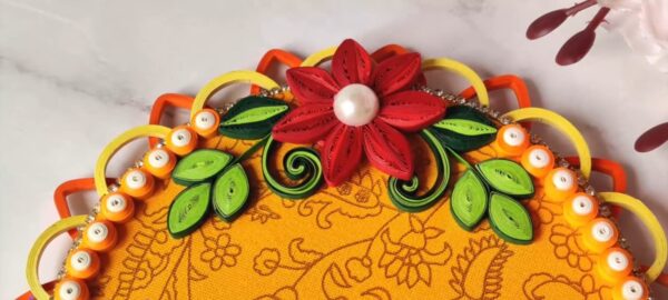 Beautiful Handmade Quilling Plate for Raksha Bandhan – Elegant & Customizable (14cm Diameter) - Image 2