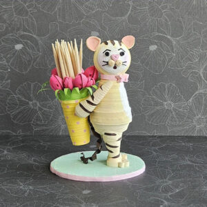 Charming Handmade Quilling Cat Shaped Toothpick Holder : Set of 1